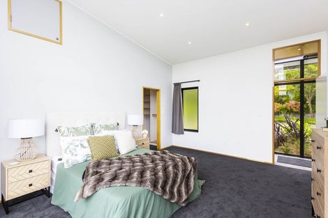 Photo of property in 68 Emerald Hill Drive, Birchville, Upper Hutt, 5018