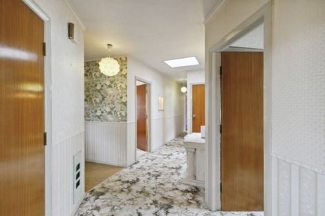 Photo of property in 103 Churchill Drive, Crofton Downs, Wellington, 6035