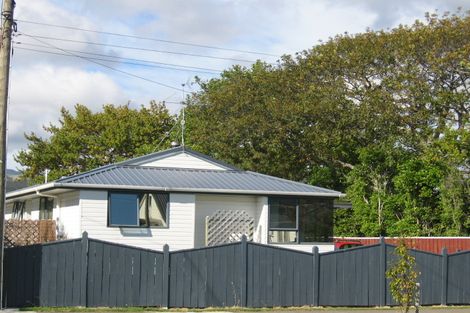 Photo of property in 10 Gower Street, Silverstream, Upper Hutt, 5019