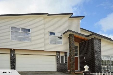 Photo of property in 75 San Valentino Drive, Henderson, Auckland, 0612