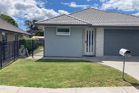 Photo of property in 8 Ratahi Way, Omokoroa, 3114