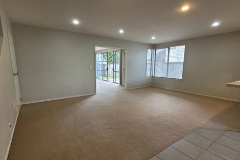Photo of property in 35 Magma Crescent, Stonefields, Auckland, 1072