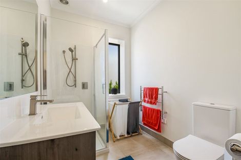 Photo of property in 4/2 Warrant Officer Lane, Hobsonville, Auckland, 0616