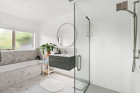 Photo of property in 32 Tomika Crescent, Papamoa Beach, Papamoa, 3118