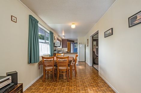 Photo of property in 25 Stillwater Place, Westbrook, Palmerston North, 4412