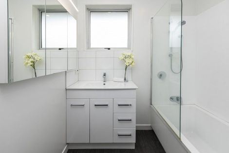 Photo of property in 1/5 Coles Place, St Albans, Christchurch, 8014