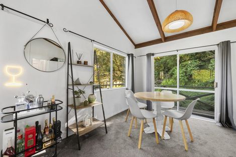 Photo of property in 30 Rangiora Avenue, Kaiwharawhara, Wellington, 6035