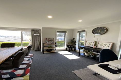 Photo of property in 6 Ken Douglas Drive, Aotea, Porirua, 5024