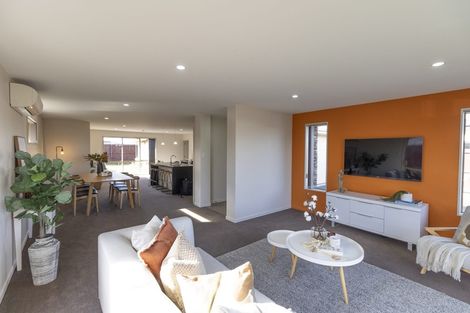 Photo of property in 73 Rannoch Drive, Broomfield, Christchurch, 8042