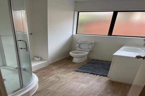 Photo of property in 13 Ciprian Place, Henderson, Auckland, 0612