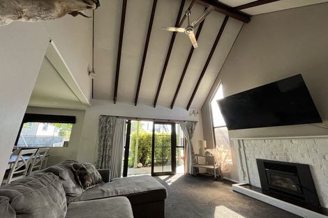 Photo of property in 21 Abercrombie Street, Milton, 9220