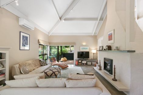 Photo of property in 13 Muritai Crescent, Havelock North, 4130