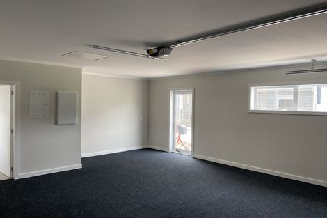 Photo of property in 2 Grove Lane, Omokoroa, 3114