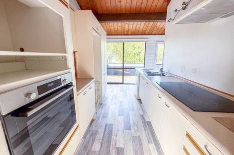 Photo of property in 8 Ngahere Views, Orewa, 0931