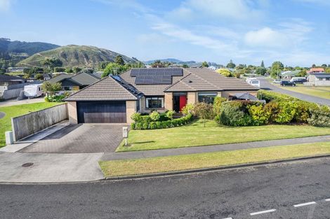 Photo of property in 2 Georgia Grove, Paraparaumu, 5032