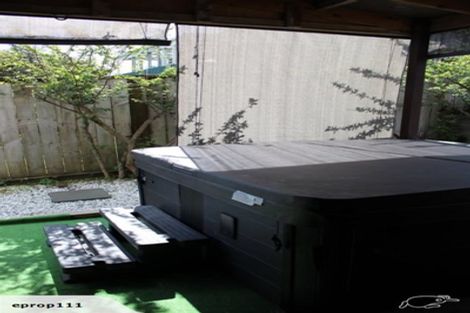 Photo of property in 92a Wharf Road, Clarks Beach, Pukekohe, 2679