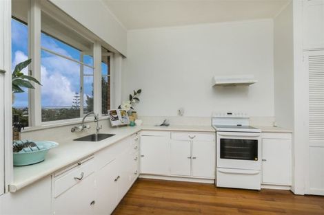 Photo of property in 207 Titirangi Road, Titirangi, Auckland, 0604