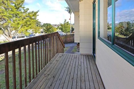 Photo of property in 19a Riserra Drive, Ranui, Auckland, 0612