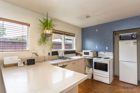 Photo of property in 1/98 Avonhead Road, Avonhead, Christchurch, 8042