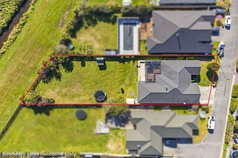 Photo of property in 10 Cottonwood Close, Paraparaumu Beach, Paraparaumu, 5032