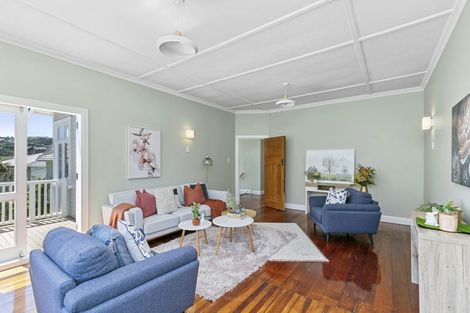 Photo of property in 59 Severn Street, Island Bay, Wellington, 6023