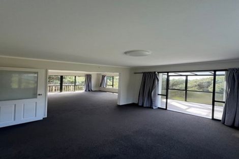 Photo of property in 91c Wade River Road, Stanmore Bay, Whangaparaoa, 0932