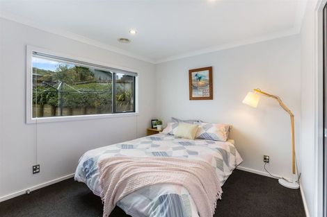 Photo of property in 68 Aotea Drive, Aotea, Porirua, 5024