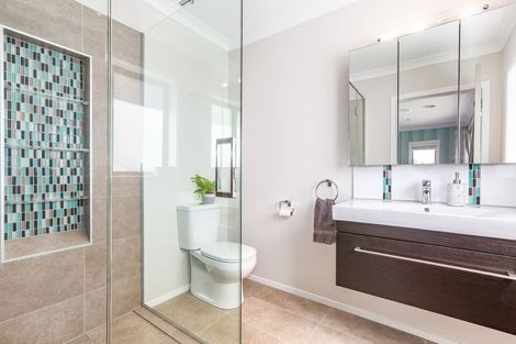 Photo of property in 17 Dusky Crescent, Aotea, Porirua, 5024