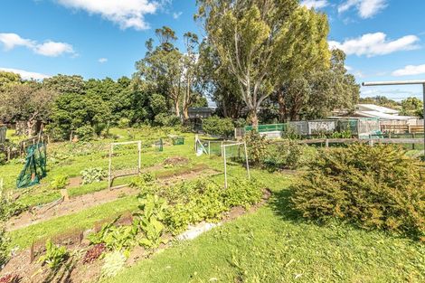 Photo of property in 25 Brassey Street, Waverley, 4510