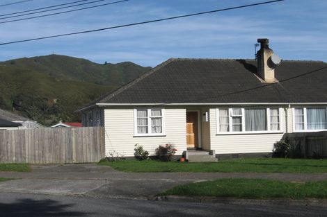 Photo of property in 36 Harris Street, Naenae, Lower Hutt, 5011