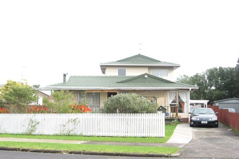 Photo of property in 22 Fiesta Drive, Half Moon Bay, Auckland, 2012