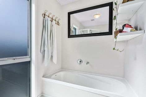 Photo of property in 26a Old Waipu Road, Mangawhai, 0505