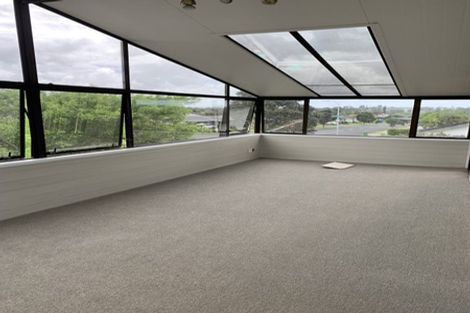 Photo of property in 209 Carnoustie Drive, Wattle Downs, Auckland, 2103