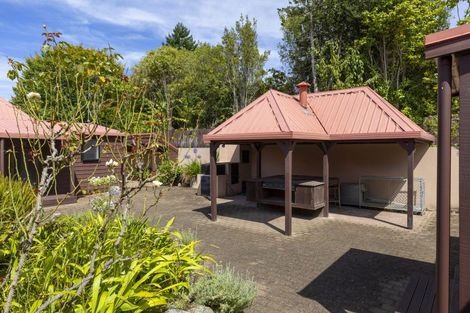 Photo of property in 892 Acacia Bay Road, Acacia Bay, Taupo, 3330