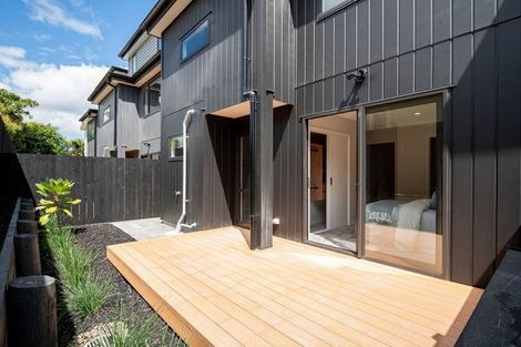 Photo of property in 95d Kervil Avenue, Te Atatu Peninsula, Auckland, 0610