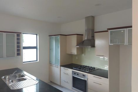 Photo of property in 4/40 Scarlet Oak Drive, Schnapper Rock, Auckland, 0632