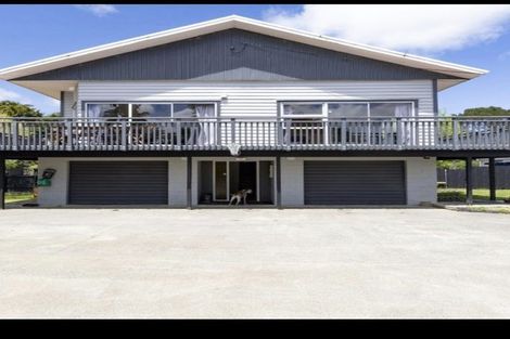 Photo of property in 24 Waikoukou Valley Road, Waimauku, 0812