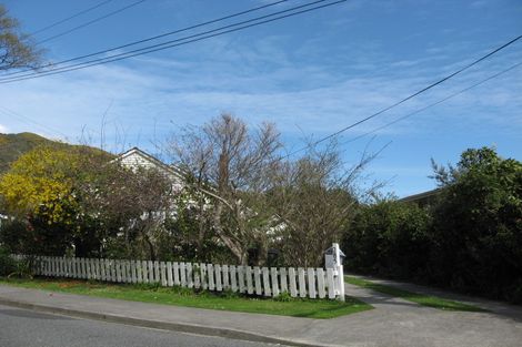 Photo of property in 285 Riverside Drive, Waterloo, Lower Hutt, 5011