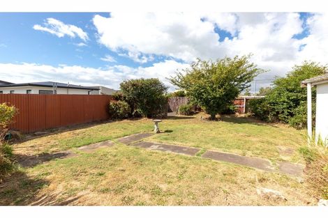 Photo of property in 24 Palmers Road, New Brighton, Christchurch, 8083