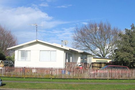 Photo of property in 103 Collins Road, Melville, Hamilton, 3206