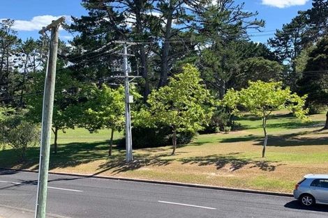 Photo of property in 27 Spargo Road, Massey, Auckland, 0614