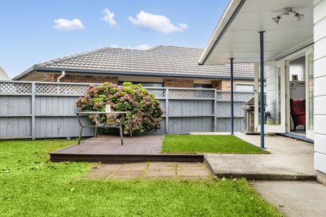 Photo of property in 7 Barberry Lane, Te Atatu Peninsula, Auckland, 0610
