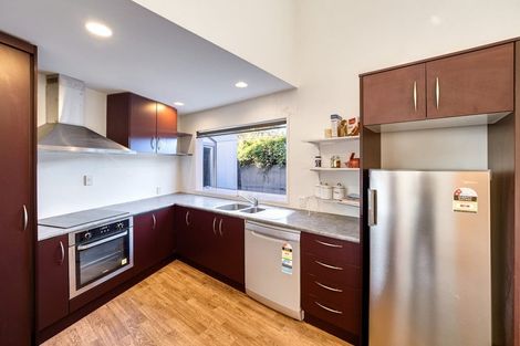 Photo of property in 2/5 Tahi Place, Belfast, Christchurch, 8051