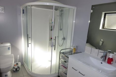 Photo of property in 100 Amesbury Drive, Churton Park, Wellington, 6037