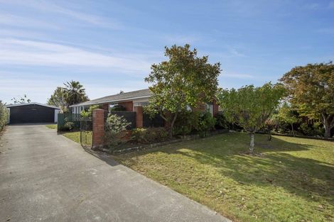 Photo of property in 120 Lake Terrace Road, Burwood, Christchurch, 8061