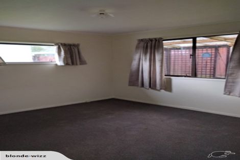 Photo of property in 2/67 Sunvue Road, Glen Eden, Auckland, 0602