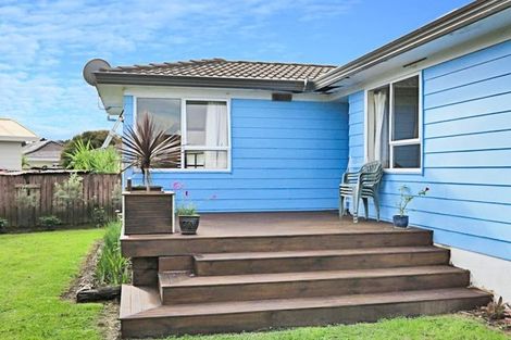 Photo of property in 225 Waitemata Drive, Ranui, Auckland, 0612