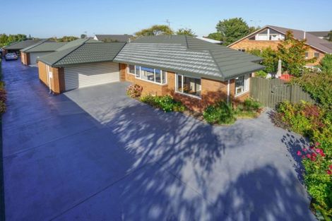 Photo of property in 1/4 Daniels Road, Redwood, Christchurch, 8051