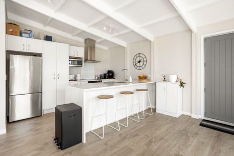 Photo of property in 8 Ngaroma Crescent, Whitianga, 3510