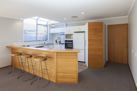 Photo of property in 39 Laing Crescent, Heathcote Valley, Christchurch, 8022